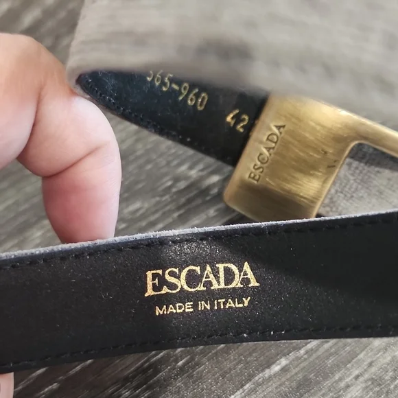 Vintage Escada Velvet Leather Belt - Picture 6 of 7